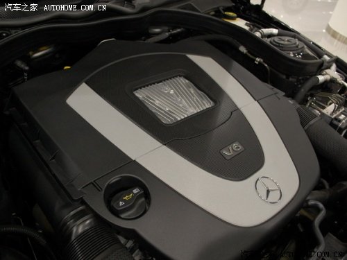 【图】奔驰E级长轴距版E300L样车到店实拍_