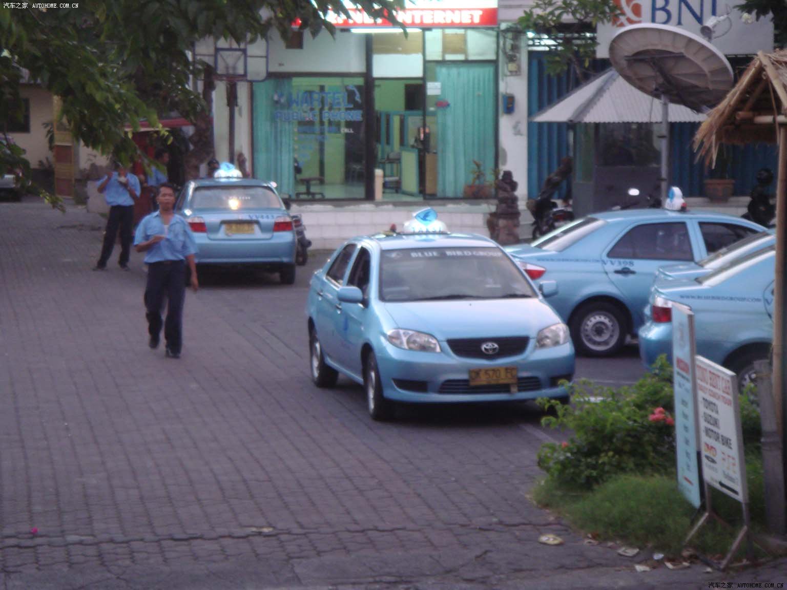 【图】巴厘岛的出租车(上图)_宝马3系论坛