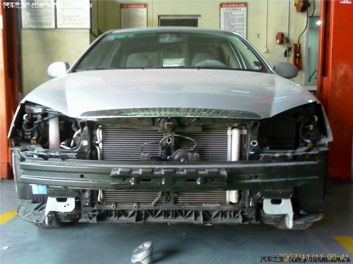 【图】赛拉图是有前后防撞杆的,车门也有。