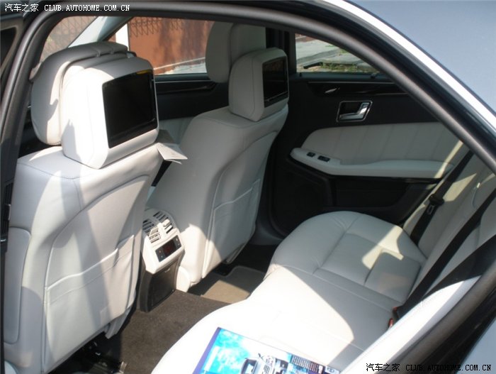 【图】这辆e300的内饰是什么颜色的啊?_奔驰