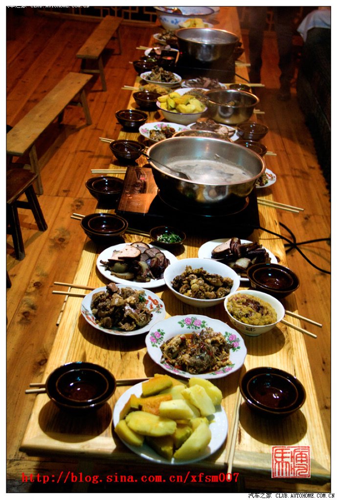 大块吃肉,大碗喝酒,欢歌笑语鼓藏节