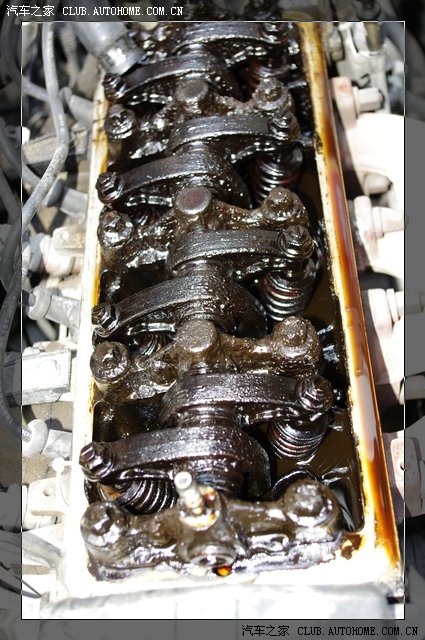 【图】清洗发动机油泥.16V缸垫上身