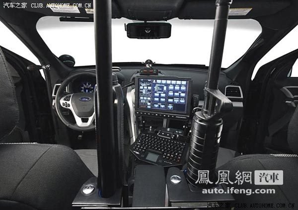美国suv警车内部装置