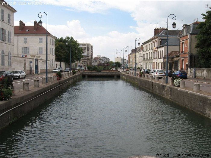 为您带来巴黎、罗马等欧洲最发达国家的城市街