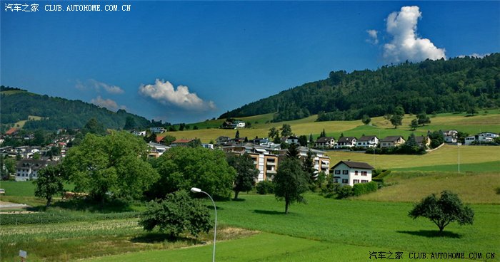 到欧洲发达国家的农村旅行竟然经常能见到中华