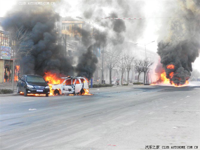 【图】庆阳宁县和盛镇油罐车漏油燃烧_甘肃论坛_汽车之家论坛