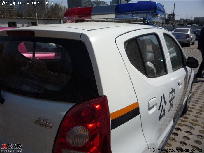 奥拓警车