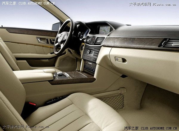 【图】E300内饰问题~手套箱和座椅颜色不对色