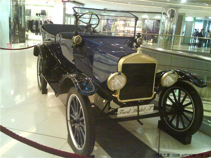 【图】香港游跑马场偶遇刘璇,郭晶晶。