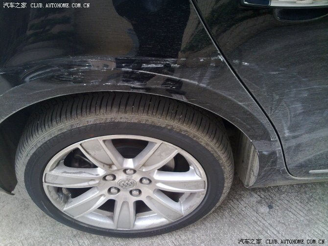 我家越越受伤了,谁来安慰我?贼心痛的说,欲哭