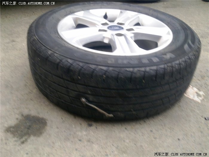 【图】上班途中被铁钉扎破轮胎