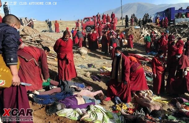 【转帖】青海玉树地震遇难者火化照片.心理承受能力差者勿入!
