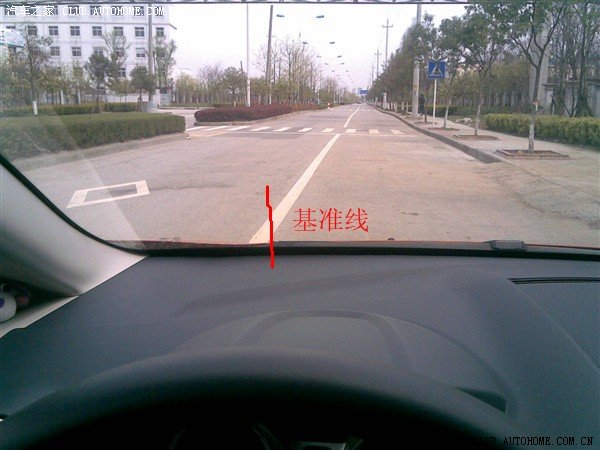 以左雨刮器突起的结点为观测点