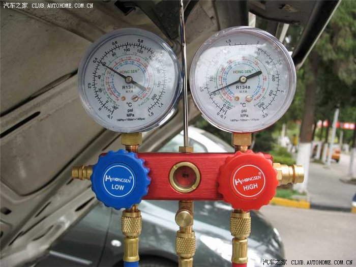 富康车空调系统加制冷剂(雪种)作业