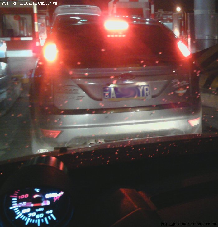 【图】昆玉高速,昆明进城收费站,凌晨12点半,按