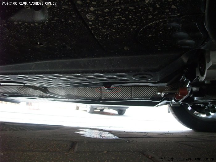 【图】大家的车车空调滴水部位是哪里?我照片