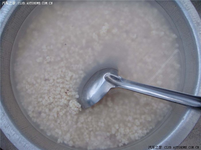 东北著名的"高粱米水饭!