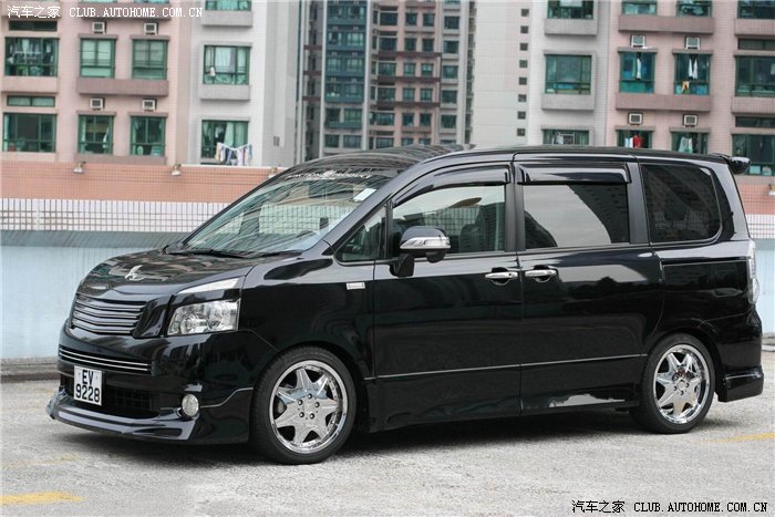 4850 | 回复: 26 长城v80论坛 看到香港一部改装voxy.大爱.