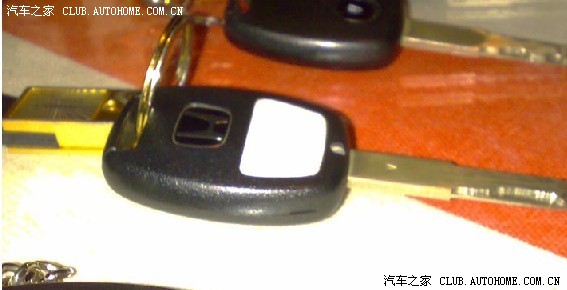 思域车钥匙上的CMII ID标能拿掉么?