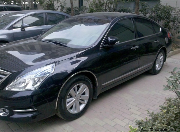 【图】悲剧了,车停在小区里被划了,我应该怎么