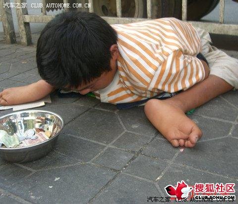 是谁在残忍的制造残疾儿童乞丐.