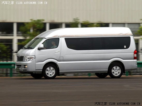 其中h系列的定位是多座载人用车,俗称"面包车".