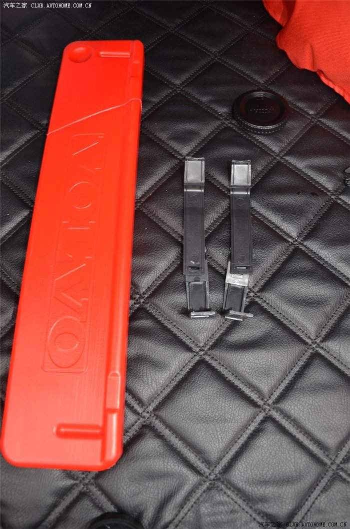 【图】沃沃S80L后备箱三脚架固定带断了._沃