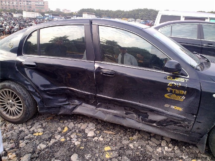 07版2.0自豪,年前被X0KM拦腰JP车撞击(大图)