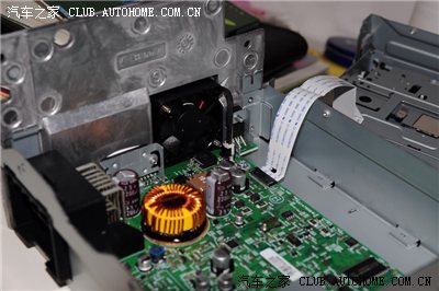 科鲁兹原车cd机接线图,科鲁兹cd主机接线图 科鲁兹原机cd里的功放有改7850功放的吗.