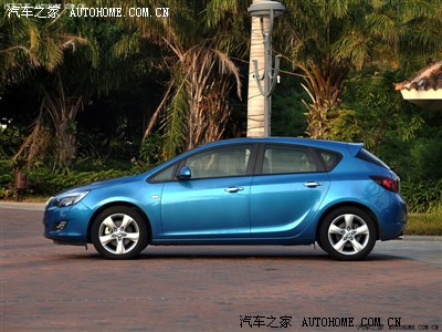 高六1.4T 自动舒适性 和 英朗 XT 1.6T时尚运动