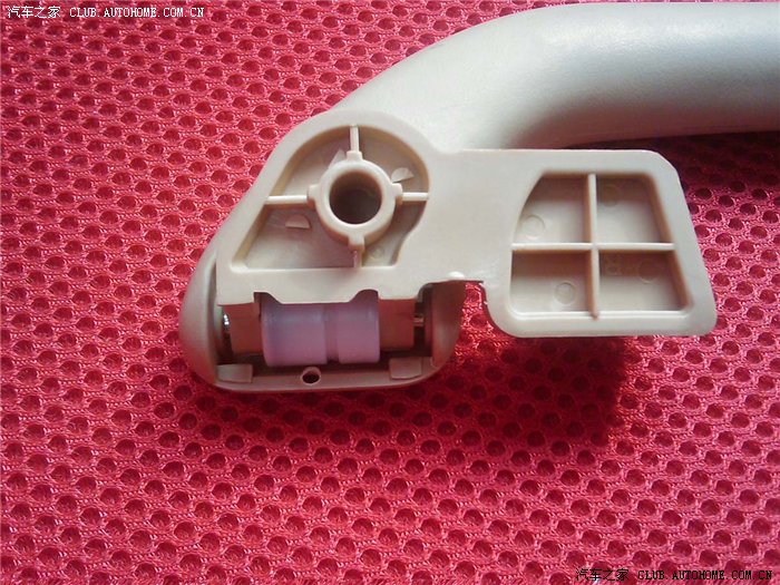 扶手加阻尼+拉手门腕+描轮胎作业+R车标安装