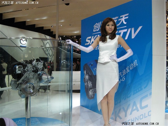 【图】发2张上海车展马自达车模照片_马自达