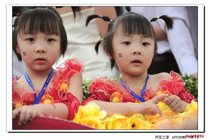 【图】云南墨江国际双胞胎节、摸黑节_蒙迪