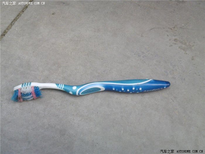 【图】省去多余的花费,动手清洗迈腾空调滤芯