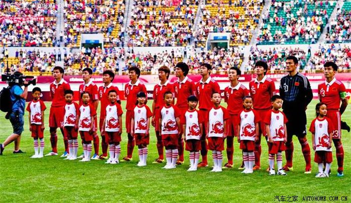 【图】2011金阳奥体足球比赛(中国vs朝鲜)