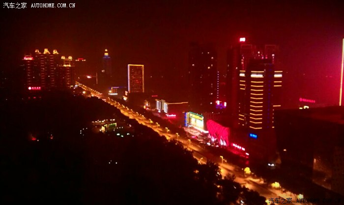 山东淄博,今天天气好晴朗,大蓝马出浴照!淄博朋