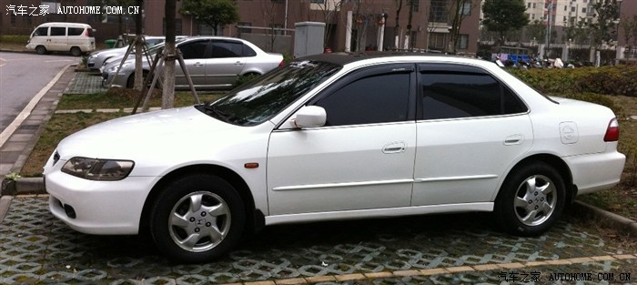 经典永恒的6代雅阁