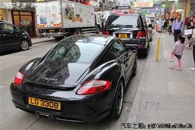 我还以为是911哦,不过好像比911大些,保时捷的车只认识卡宴,911,哌拉