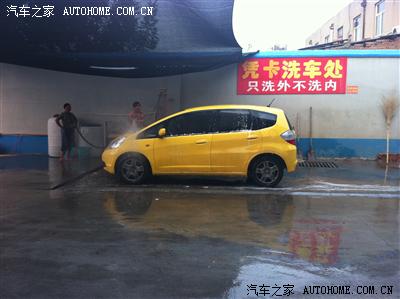 本地加油站免费洗车,200块加油送洗车卡、餐巾