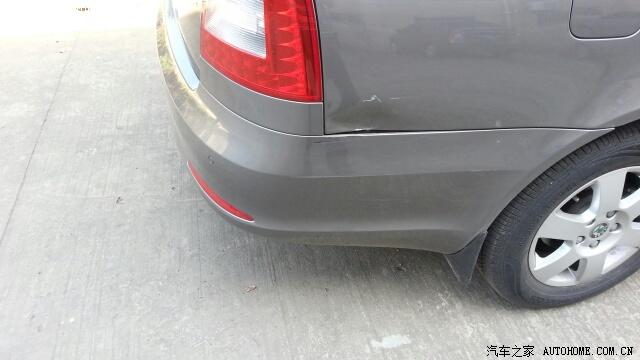 【图】求助:车停楼下,晚上被蹭了,我该怎么办_