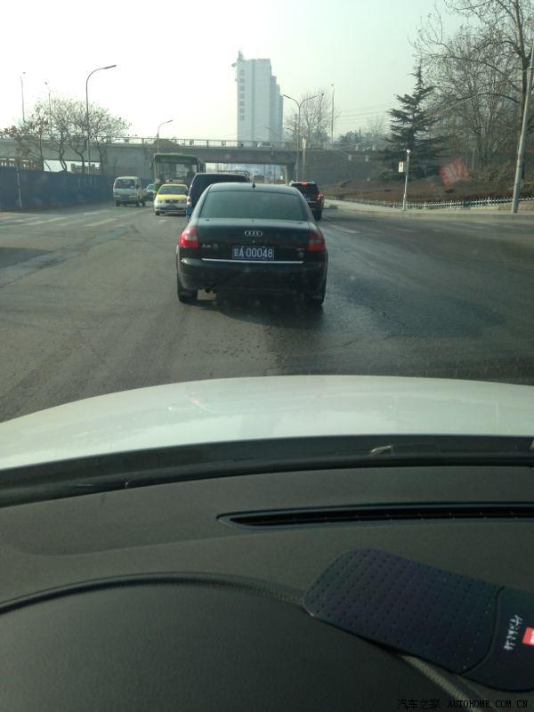 【图】敢问这是哪位大领导的车,大摇大摆的