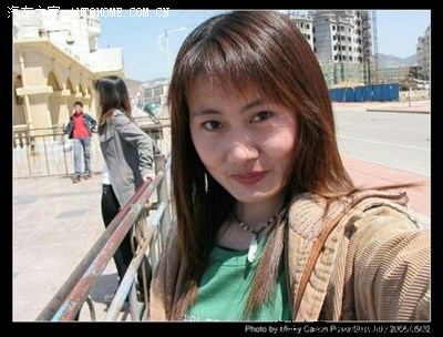 某汽车厂的夏利哥发老婆素颜无码床照求撬!_比