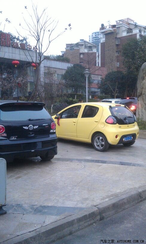 【图】开车去看烟花,停车位不好找!_四川论坛