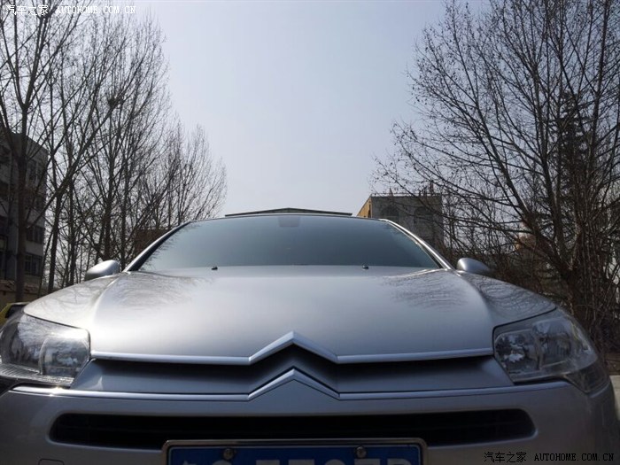 【图】江老大!这样行么?刚去楼下拍的_雪铁龙