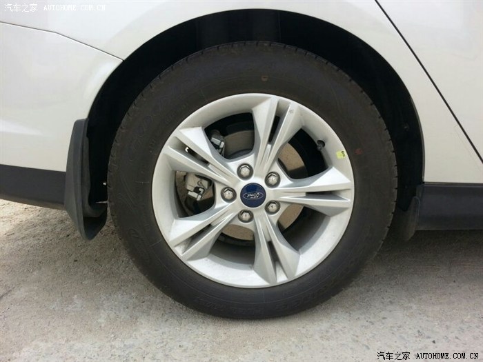 【图】新福克斯1.6 R16轮毂想换R17