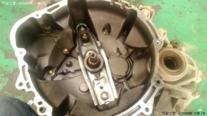 【图】更换离合器分离轴承_V3菱悦论坛