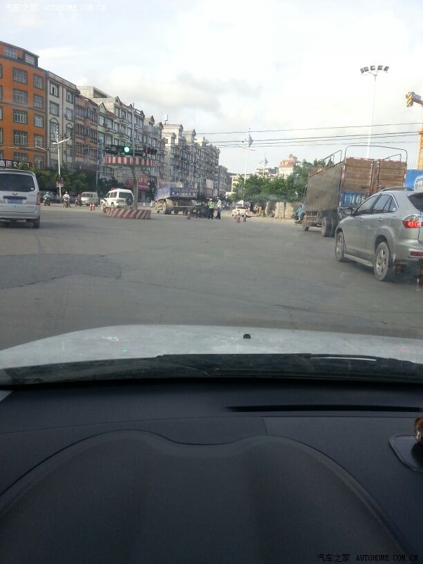 【图】上班路偶遇交通事故(防城)