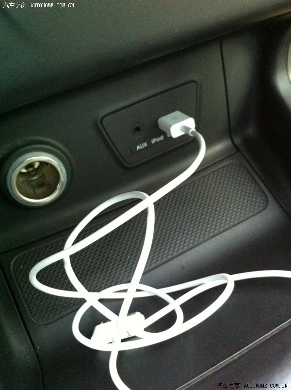 【图】请问大家的iphone直接插车上usb 能听歌