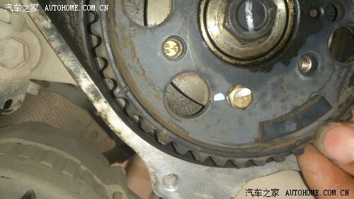 国三高压共轨柴油发动机怎么对正时皮带