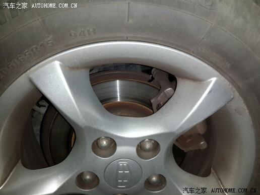 【图】6万公里了,刹车片是前后一起换吗_帝豪